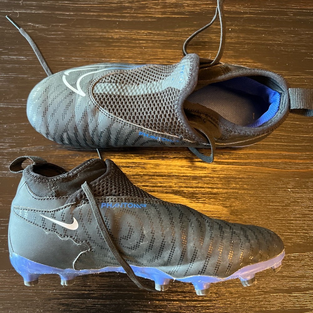 Kids Nike Cleats - size 2